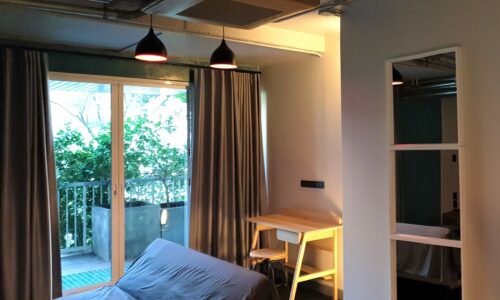 Apartment for sale at Sukhumvit 15 - 2 bedroom - 2 balconies - low-rise Urbana 15 condominium