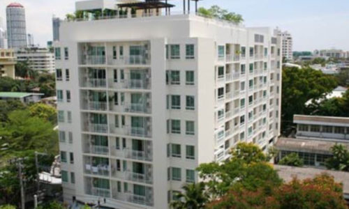 Plus 49 Low-Rise Condominium at Sukhumvit 49 Near BTS Thong Lo