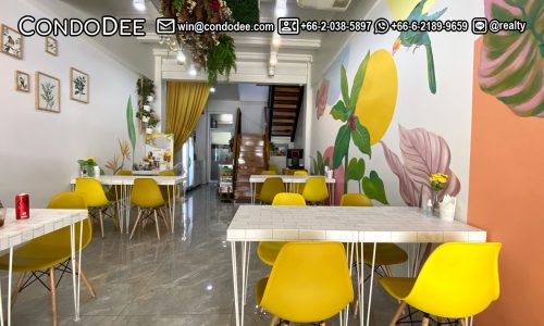 This 7-story townhouse in Asoke features a retail area that a Thai restaurant currently occupies. It's available for sale as real property or as a property with a restaurant