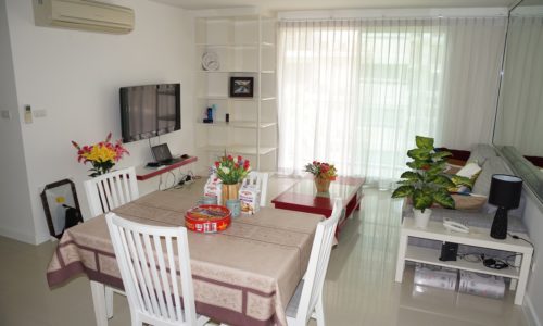 Cheapest 2 bedroom condo in Thong Lo - high yield investment option - The Clover