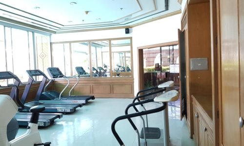 Asoke Place Condominium on Sukhumvit 21 - full size fitness room