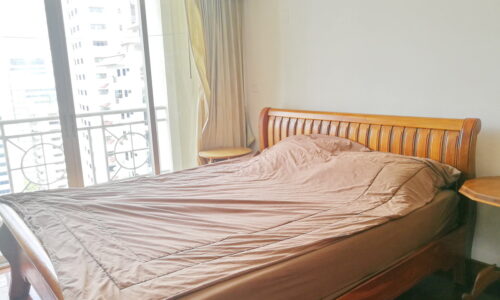 Large 1-bedroom apartment for Rent in Asoke - High Floor - Asoke Place Condo