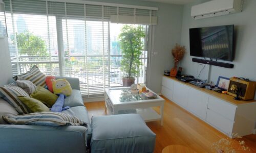 Condo for Sale Near Rama 9 MRT - 2 Bedroom Corner Apartment - High Floor