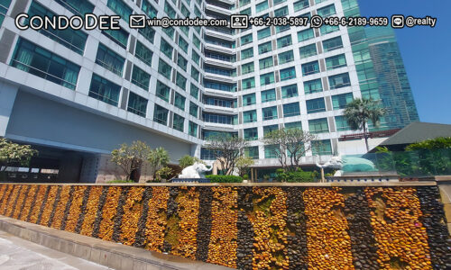 Baan Sathorn Chaopraya is a river-side condo for sale in Bangkok that was built in 2005