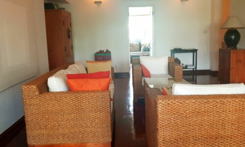 Large 3-Bedroom Condo in Baan Prida Condo in SUkhumvit 8