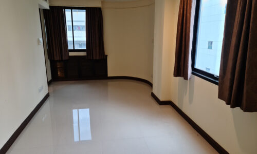 Bangkok apartment near University for sale - easy to rent - 2-bedroom - Baan Suksan Sukhumvit 23