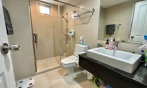 This 2-bedroom condo in Rama 9 is well-maintained and it's available now in a popular Beller Grand Rama 9 condominium near Central Rama 9 shopping mall in Bangkok's New Central Business District