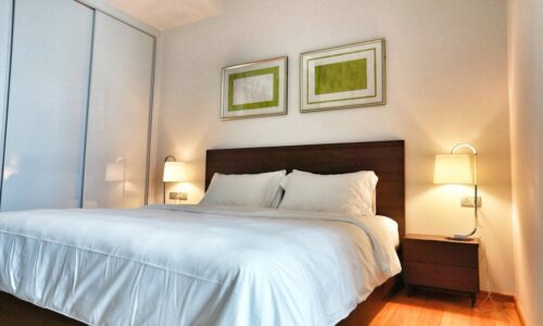 1-bedroom condo for rent near BTS Nana - mid-floor - Hyde Sukhumvit 13