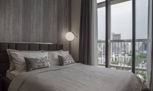 New flat for rent in Prompong - 2 bedroom - high floor - Park 24 condominium