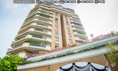 Castle Hill Mansion Bangkok condo for sale in Ekkamai with large apartments was built in 1990.