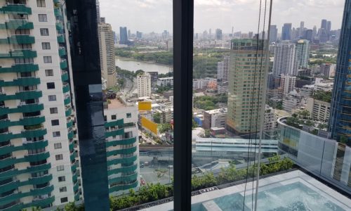 Celes Asoke condominium near BTS and MRT