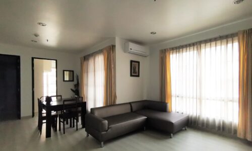 2-bedroom apartment in Sukhumvit 18 for sale - renovated - low floor - CitiSmart