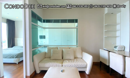 This condo in Thonglor with an unblocked view is available in the IVY Thonglor condominium on Sukhumvit 55