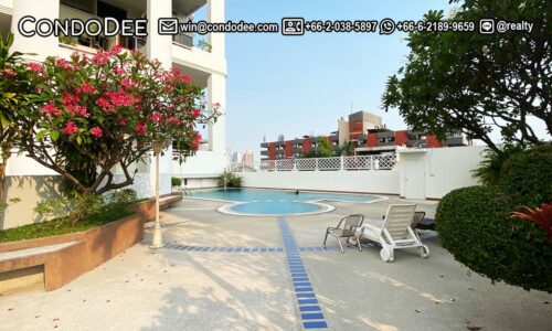 Crystal Garden Sukhumvit 4 condo for sale in Bangkok on Soi Nana comprises a single building, having 112 apartments on 26 floors