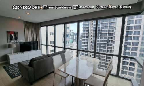 A duplex in Asoke on the top floor is available now in The Room Sukhumvit 21 luxury condominium on Sukhumvit 21