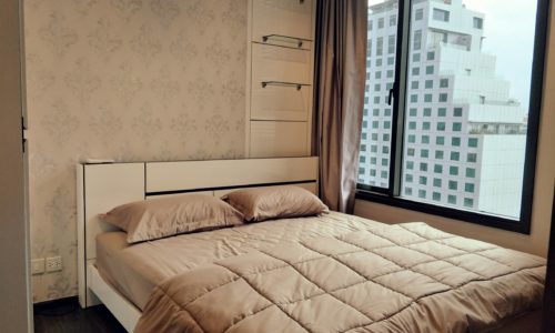 Edge Sukhumvit 23 - high floor rent and sale - bedroom
