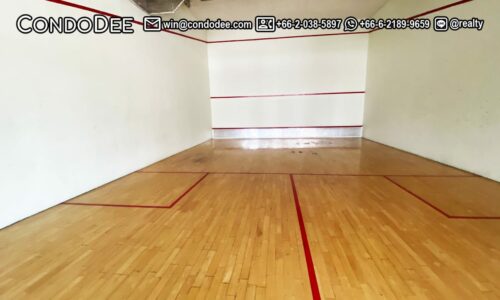 Fairview Tower Sukhumvit 18 condo for sale in Bangkok near BTS Asoke was developed in 1993