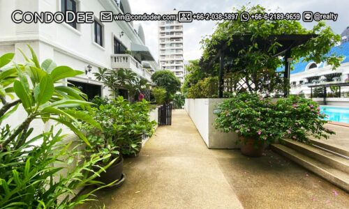 Kiarti Thanee City Mansion Sukhumvit 31 is a pet-friendly condo for sale in Bangkok near Srinakharinwirot University that was built in 1996