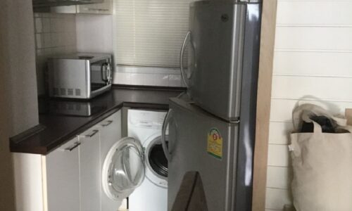 Condo for rent at Sukhumvit 49 near BTS Thonglor - 2 bedroom - low-rise - 49 Plus