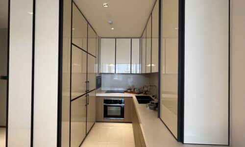 Modern luxury condo for sale near BTS Thonglor - high ceilings - 2-bedroom BEATNIQ