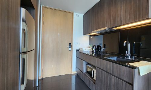 This condo on Sukhumvit 49 features a nice view and it's available now in the Via 49 condominium near Samitivej Hospital in Bangkok CBD