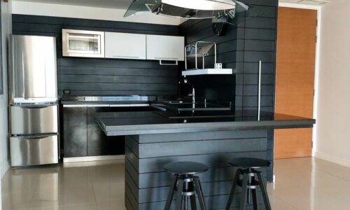 Best deal 3-bedroom apartment in Sukhumvit - high floor - 150 m BTS - Fullerton condominium