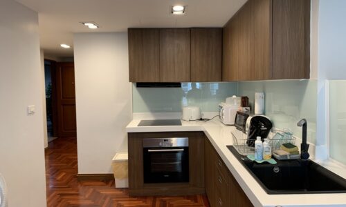 Large condo for rent at Sukhumvit 16 - 1-bedroom - recently renovated - Lake Avenue condominium