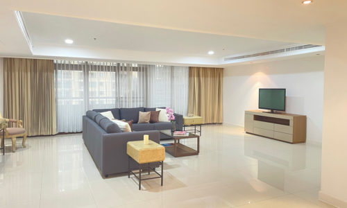 A large luxury apartment for sale with a tenant is available now in Kallista Mansion Sukhumvit 11