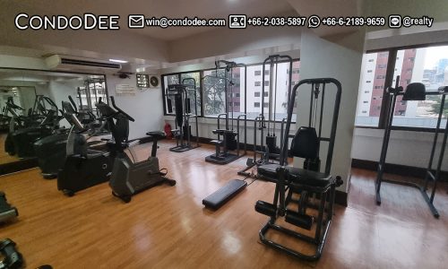 Liberty Park Sukhumvit 23 condo for sale in Bangkok in Asoke near Srinakharinwirot University was completed in 1993