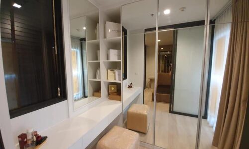 Flat 1-bedroom for rent at Phetchaburi Road near BTS Ploenchit - mid-floor - Life One Wireless