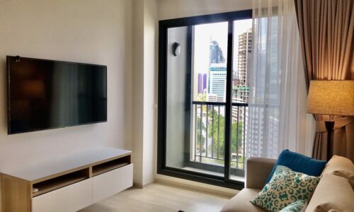 Flat for rent on Wireless Road - BTS Ploenchit - high floor - 1 bedroom - Life One Wireless