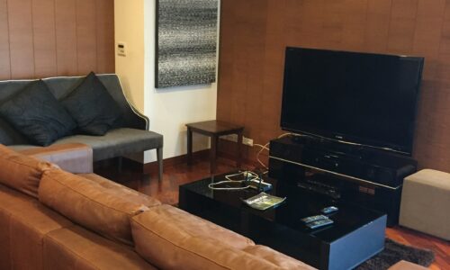 Large condo for sale near BTS Ekkamai - 3 bedroom - mid-floor - Nusasari Grand