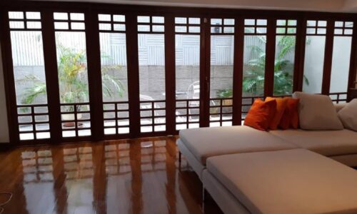 Townhouse for rent in Sukhumvit 31 - 4.5-story - 6-bedroom