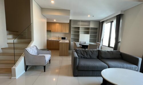 Duplex Condo For Sale in Bangkok Near MRT and Airport Link - Villa Asoke
