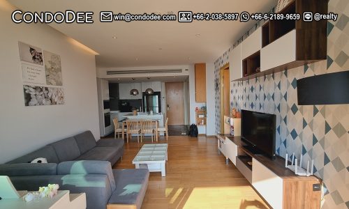 This luxury 2-bedroom condo is available now at a reasonable price in a popular AEQUA Sukhumvit 49 condominium near BTS Phrom Phong and Samitivej Sukhumvit Hospital in Bangkok CBD