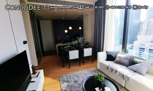 This luxury 2-bedroom condo near BTS Chidlom is a new property located in a new popular 28 Chidlom condominium in Bangkok CBD