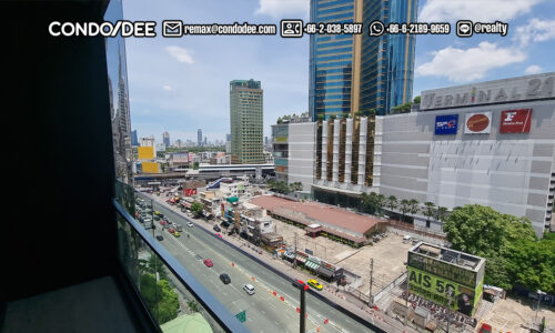 A luxury 2-bedroom condo for sale in Asoke is available now on Sukhumvit 21 in Celes condominium