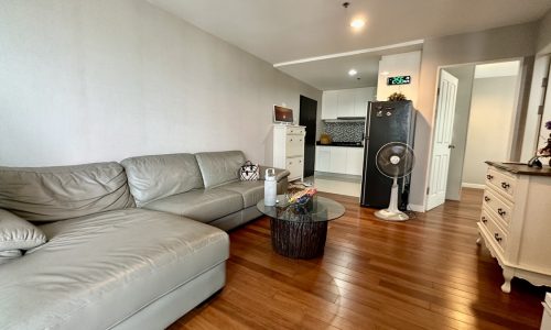 This 2-bedroom condo in Rama 9 is well-maintained and it's available now in a popular Beller Grand Rama 9 condominium near Central Rama 9 shopping mall in Bangkok's New Central Business District