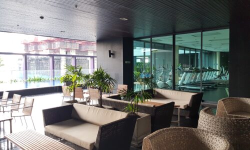 Noble-Remix-Thonglor-Access-pool-side-relax-area