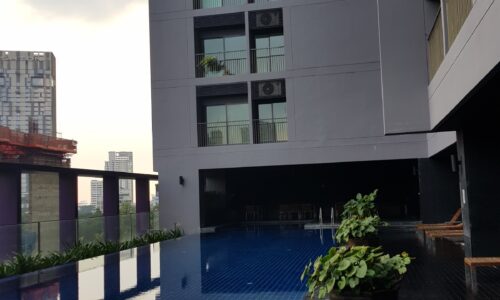 Noble-Remix-Thonglor-Access-swimming pool