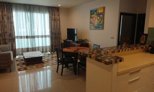Big condo for sale at Sukhumvit 11 - 2 Bedroom - high floor - The Prime 11