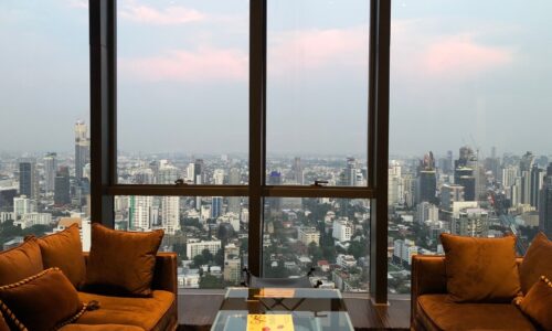 Marque Sukhumvit Phrom Phong super-luxury condo for sale in Bangkok was built by Major Development PCL in 2017.