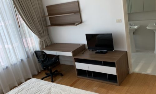 Luxury condo for sale in Sukhumvit 22 - 2 bedroom - sale with tenant - mid-floor - Aguston