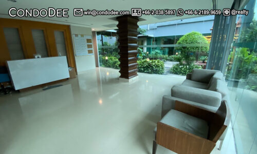Sathorn Plus - By The Garden condo for sale in Bangkok was built by Plus Property Partner in 2006
