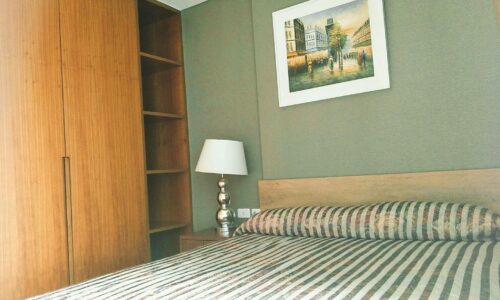 2-bedroom condo at Sukhumvit 39 for sale - corner unit - Siamese 39 low-rise condominium