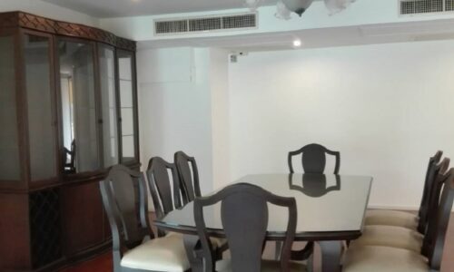 Sizeable 2-bedroom condo for sale in Sukhumvit 38 - low-floor - Silver Heritage near BTS Thong Lo