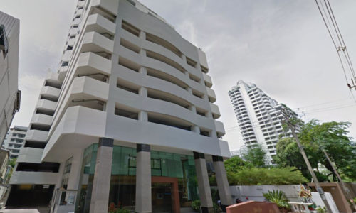 Sukhumvit Park Condominium Near BTS Nana and Park