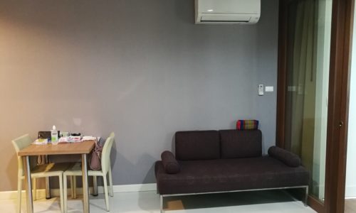 Cheap Condo For Sale in Sukhumvit 11 - 1-Bedroom on Mid Floor - Sukhumvit City Resort