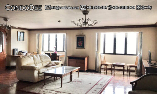 This sunset view condo in Nana is available now in Omni Tower Sukhumvit Nana condominium in Bangkok