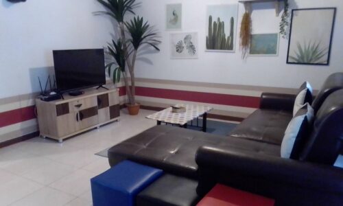 Townhouse near Asoke BTS for rent - 4-bedroom - 2-story